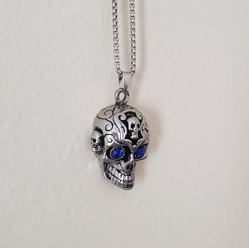 Stainless Steel Necklace with Skull Pendant (Blue)